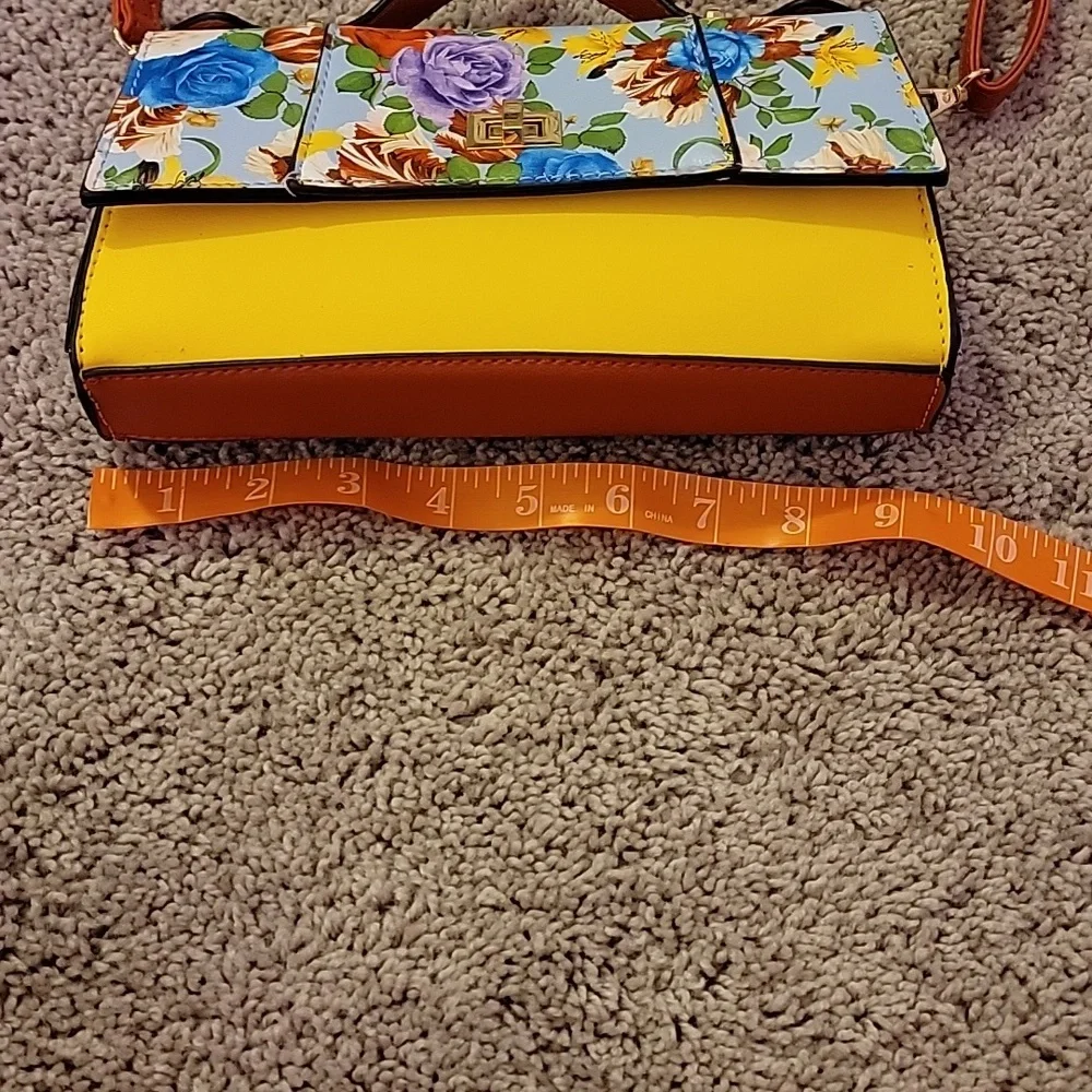 2 Pieces NWOT Red Yellow Floral Shoulder Handbag or Clutch w wallet wristlet - Picture 10 of 14